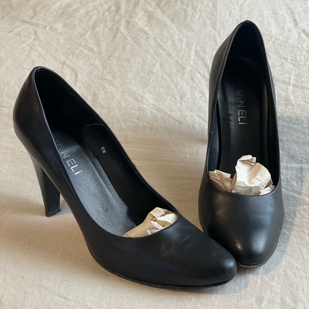 Vaneli Leather Pumps